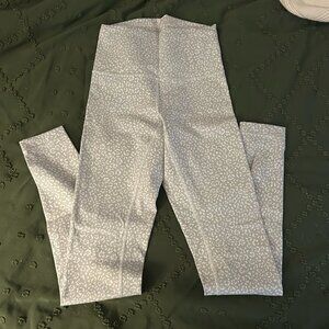 Lululemon Wunder Train 28" Leggings